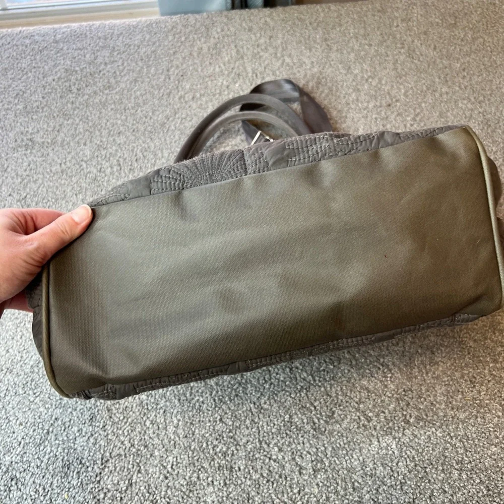 Petunia Pickle Bottom Diaper Bag Grey Quilted Shell Pattern city carryall casual